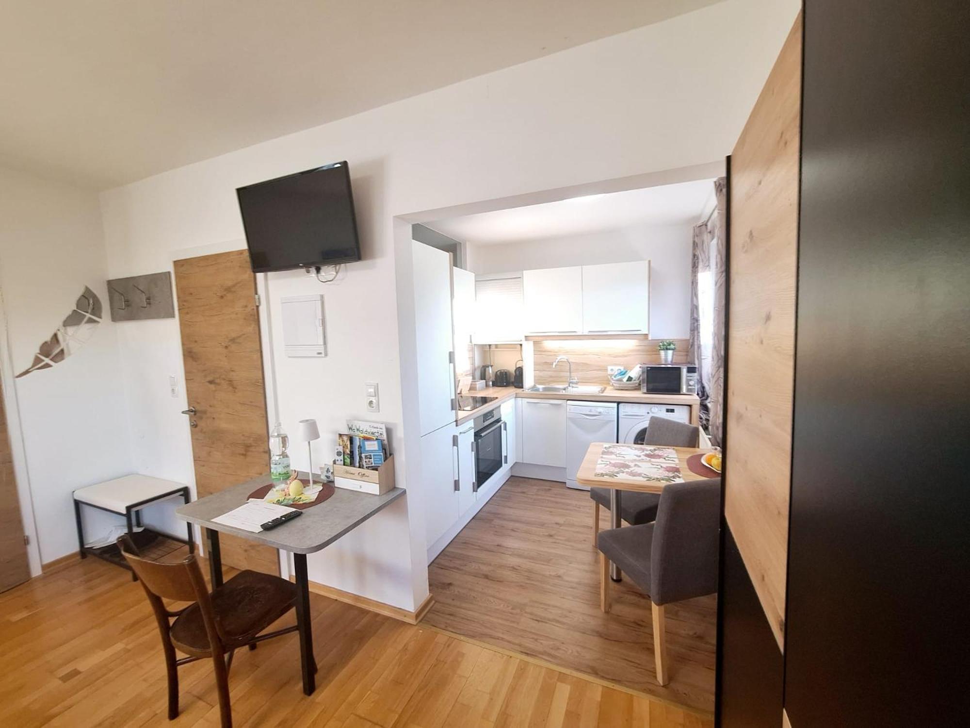 Homew4 - Rosen Apartment Hoheneich